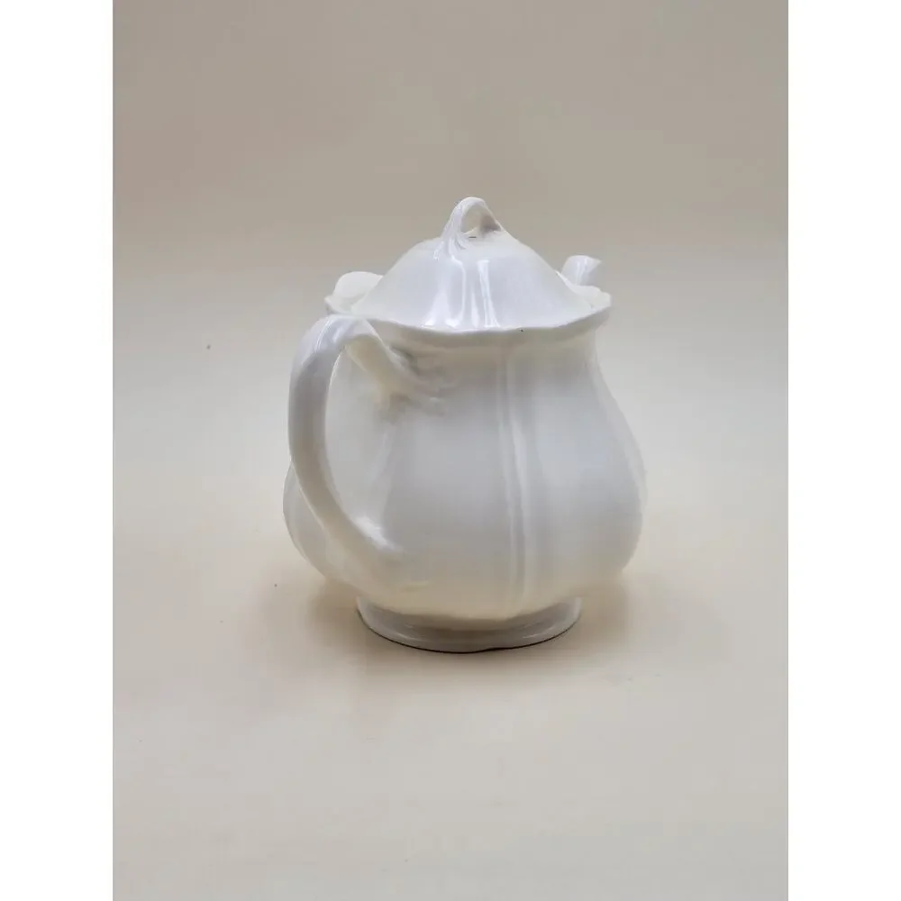 Wedgwood Queen's Shape White Ceramic Teapot with Lid Made in England VTG